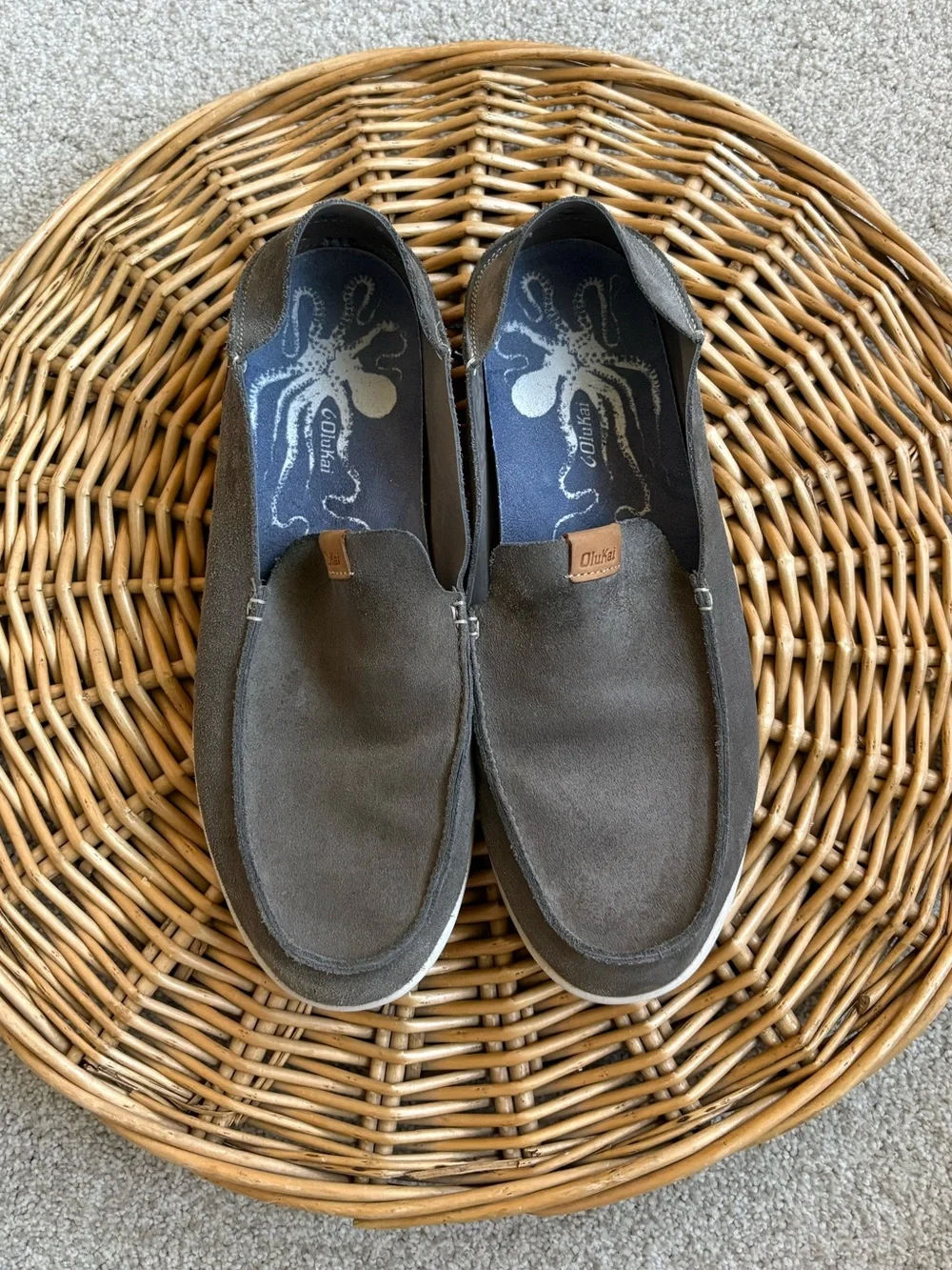 OluKai NaluKai Kala Charcoal Grey Men’s Slip On Suede Loafers Size 11.5